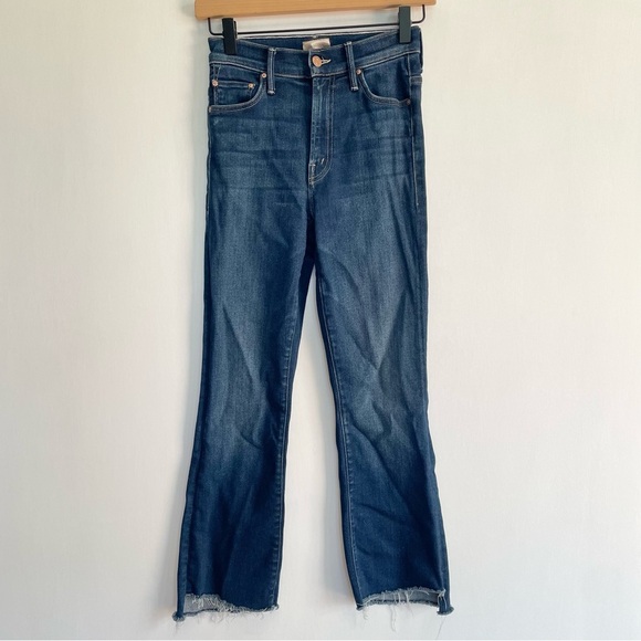 MOTHER The Insider Crop Step Fray Bootcut Jeans Home Movies Denim Size 24 - Picture 3 of 14